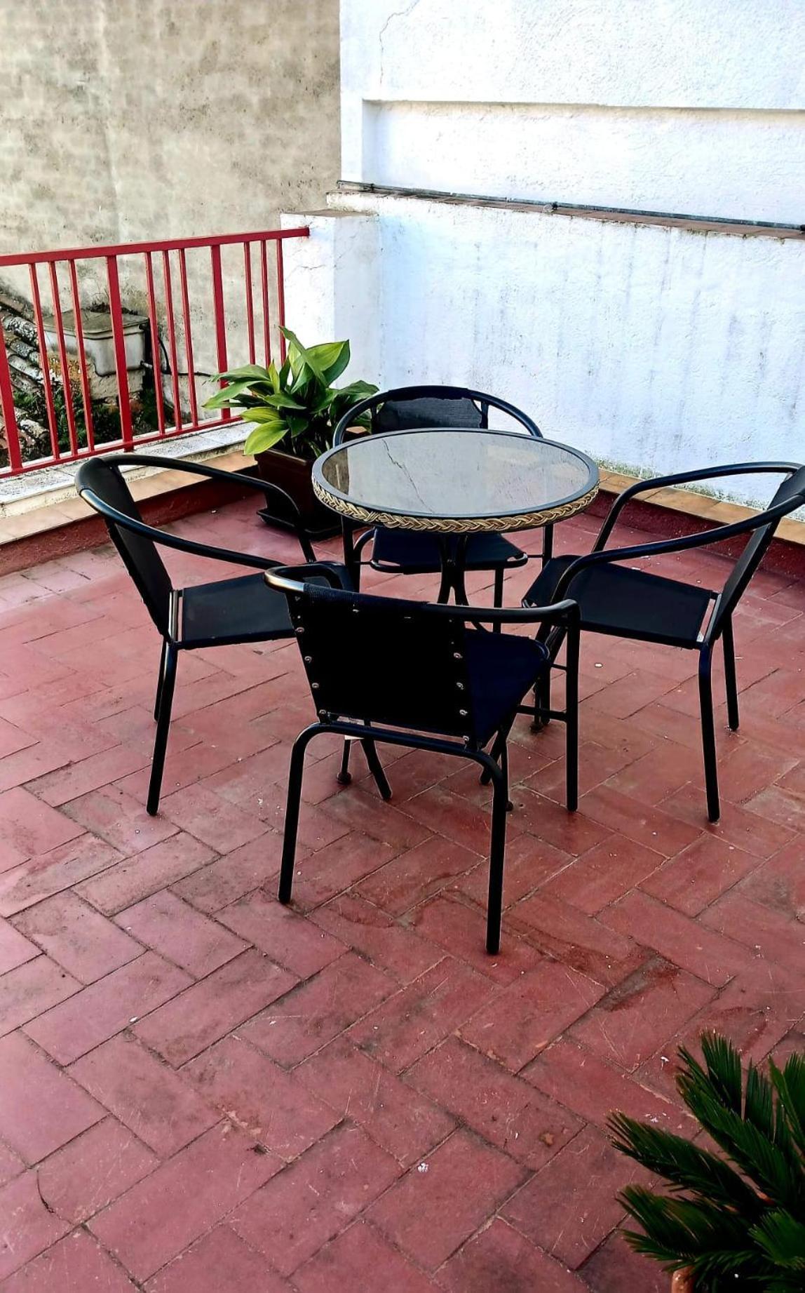 Apartment 2 Bedroom Large Modern In Old Town 50m From The Beach! *