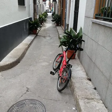 2 Bedroom Large Modern Apartment In Blanes Old Town 50M From The Beach! Exterior photo