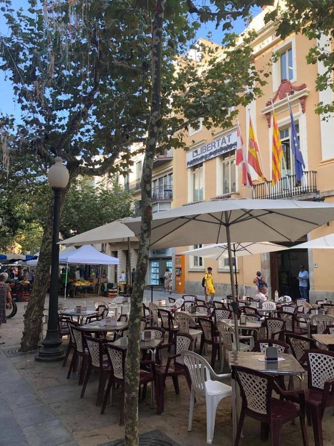 Apartment 2 Bedroom Large Modern In Old Town 50m From The Beach! *