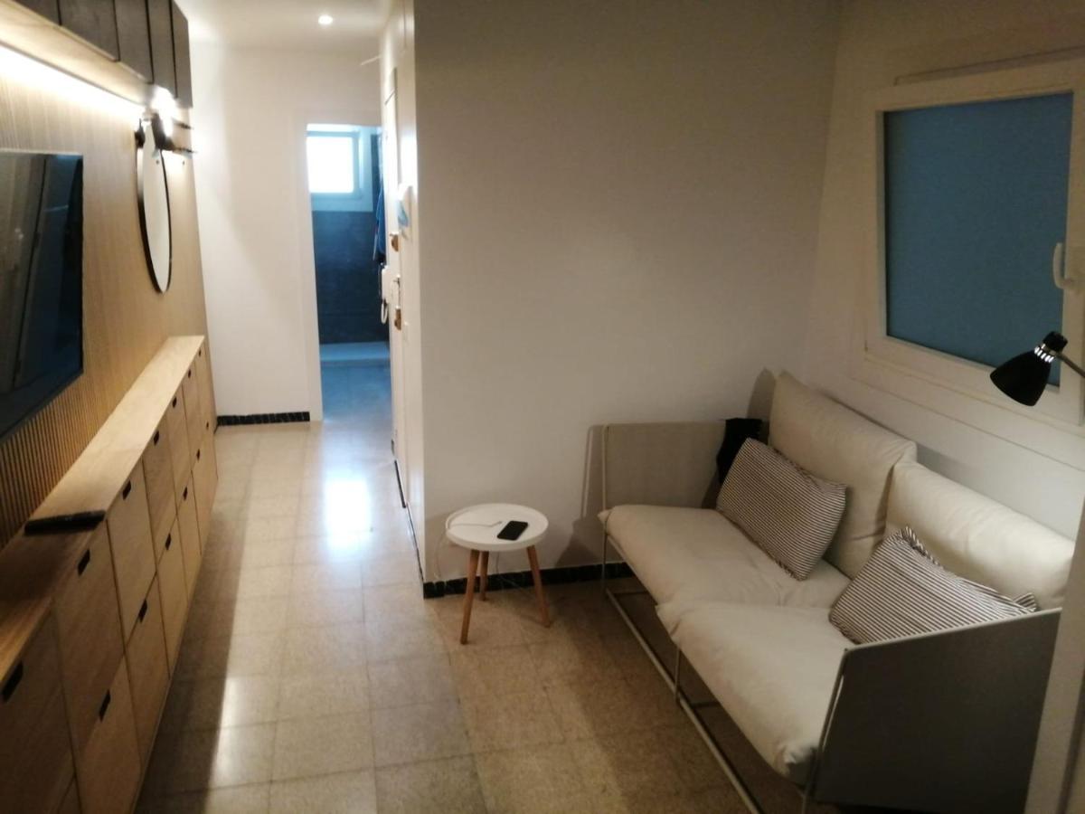 Apartment 2 Bedroom Large Modern In Old Town 50m From The Beach!